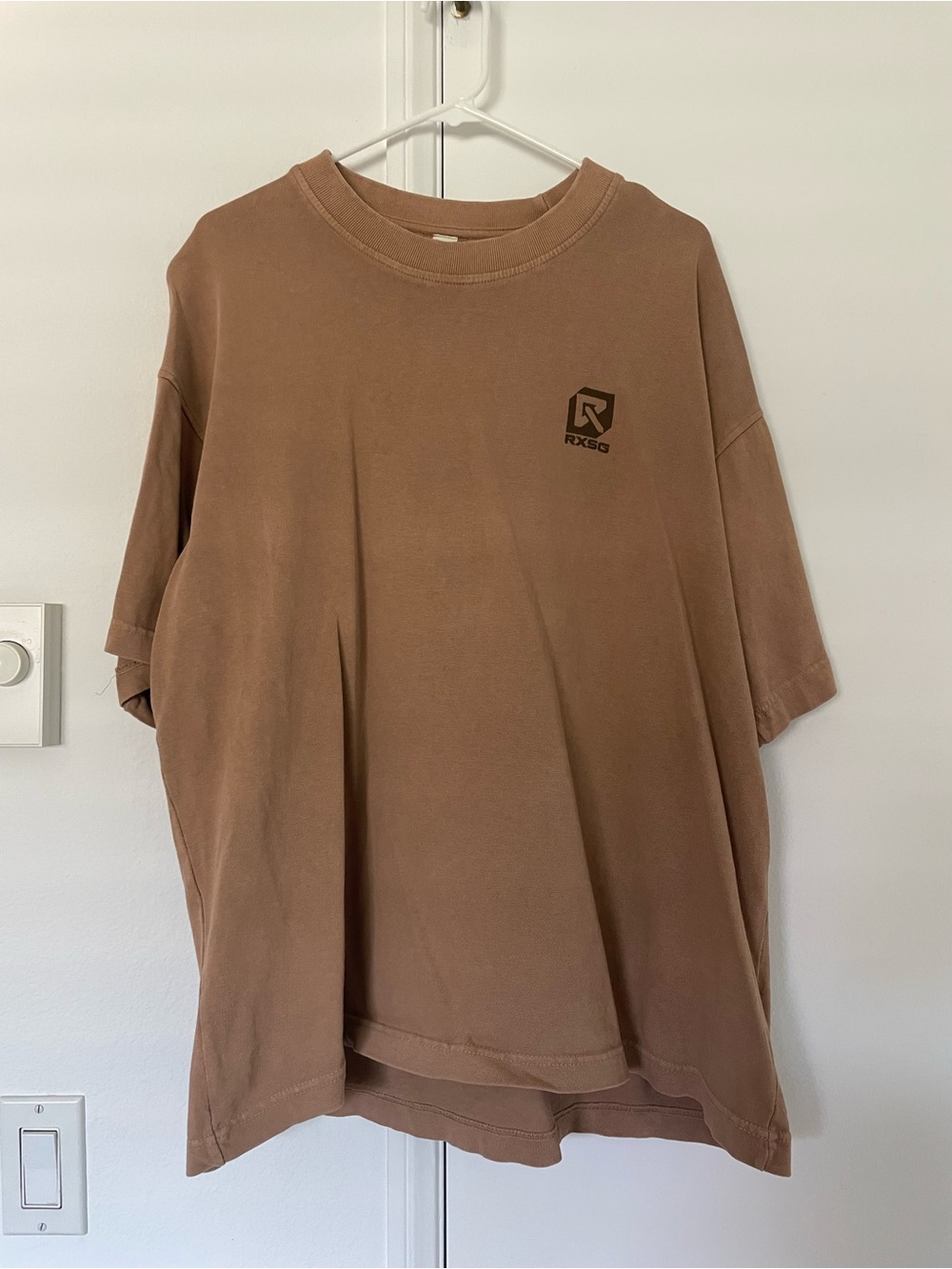 Men's Short-Sleeve Logo Tee in Brown